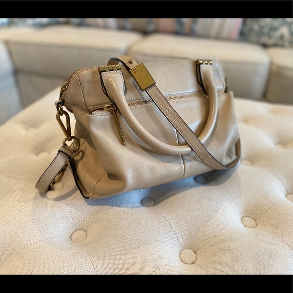 Elliott Lucca Handbags - Elliott Lucca Leather Beige Purse
